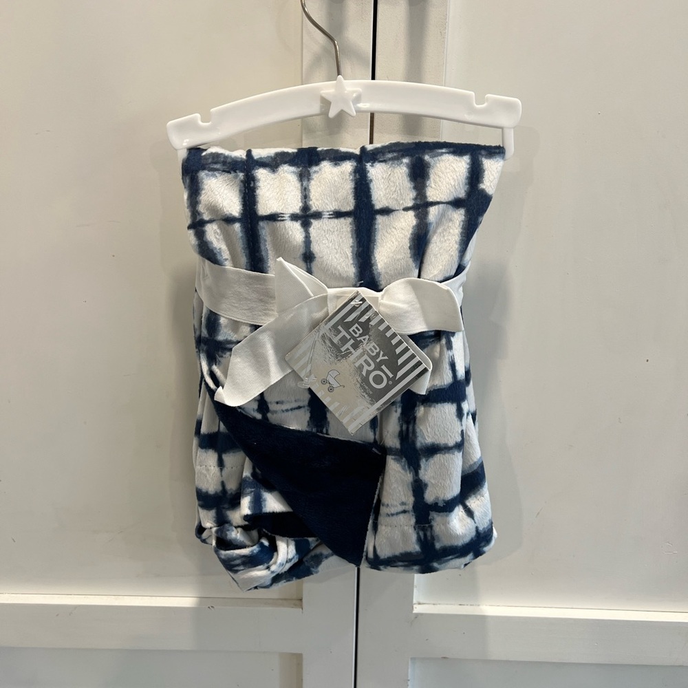 NWT! Baby boy throw stroller blanket